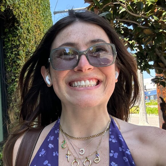 CHANEL SUNGLASSES - Picture 2 of 5